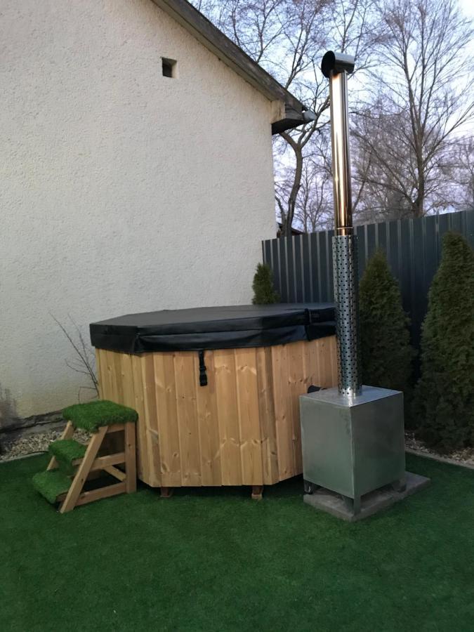 Siraly Apartman Hajdúnánás Eksteriør billede