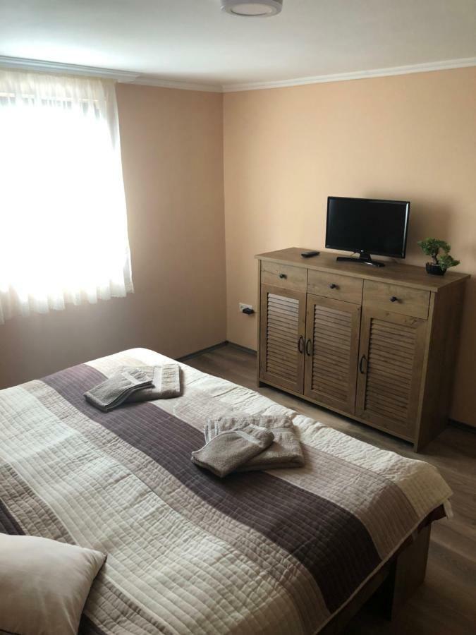 Siraly Apartman Hajdúnánás Eksteriør billede